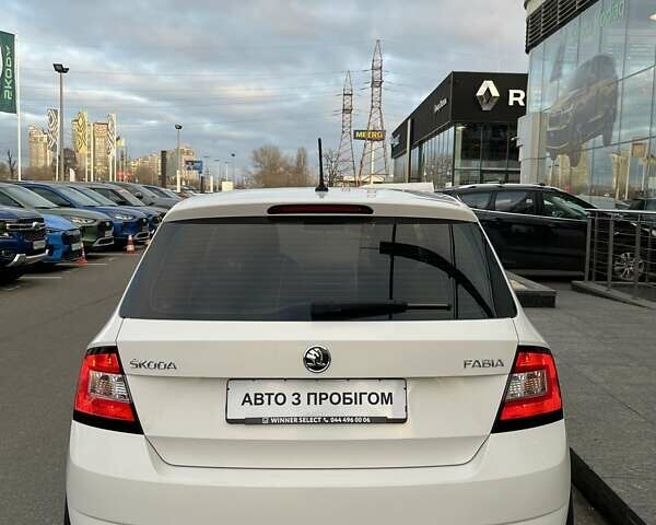Білий Шкода Фабія, об'ємом двигуна 1 л та пробігом 170 тис. км за 6586 $, фото 6 на Automoto.ua
