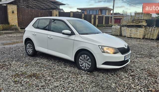 Білий Шкода Фабія, об'ємом двигуна 1 л та пробігом 140 тис. км за 6900 $, фото 5 на Automoto.ua