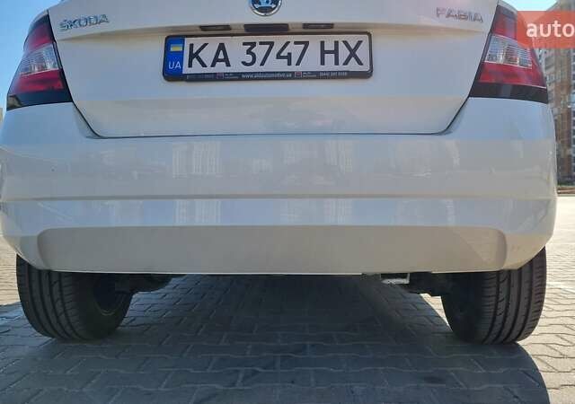 Белый Шкода Фабия, объемом двигателя 1 л и пробегом 113 тыс. км за 9200 $, фото 9 на Automoto.ua