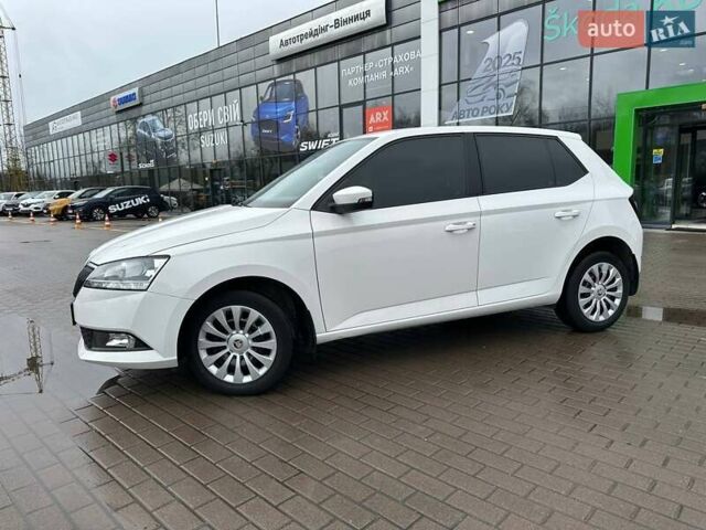 Белый Шкода Фабия, объемом двигателя 1 л и пробегом 104 тыс. км за 8600 $, фото 11 на Automoto.ua