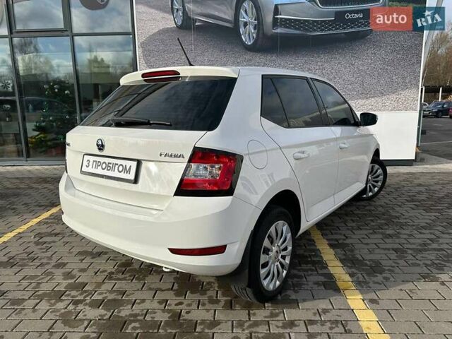 Белый Шкода Фабия, объемом двигателя 1 л и пробегом 104 тыс. км за 8200 $, фото 18 на Automoto.ua