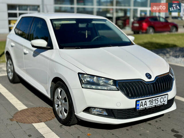 Белый Шкода Фабия, объемом двигателя 1 л и пробегом 139 тыс. км за 8400 $, фото 11 на Automoto.ua