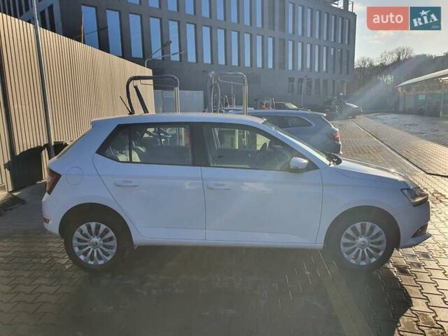 Білий Шкода Фабія, об'ємом двигуна 1 л та пробігом 105 тис. км за 8500 $, фото 2 на Automoto.ua
