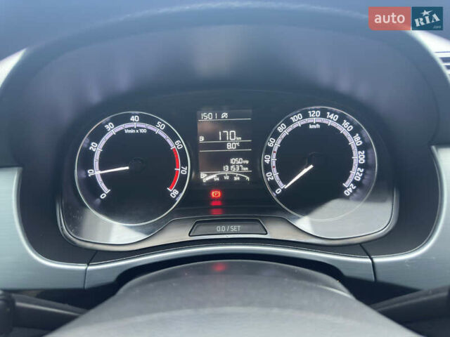 Белый Шкода Фабия, объемом двигателя 1 л и пробегом 131 тыс. км за 8499 $, фото 32 на Automoto.ua