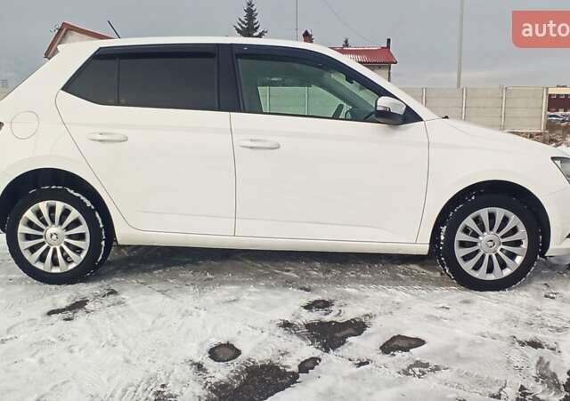 Білий Шкода Фабія, об'ємом двигуна 1 л та пробігом 98 тис. км за 8500 $, фото 14 на Automoto.ua