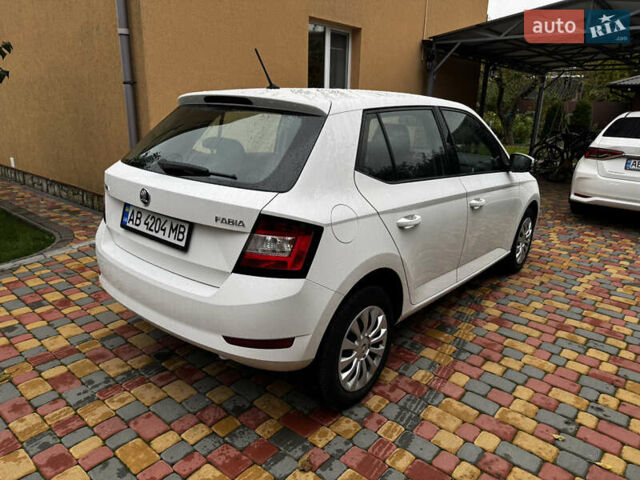 Білий Шкода Фабія, об'ємом двигуна 1 л та пробігом 95 тис. км за 8800 $, фото 4 на Automoto.ua