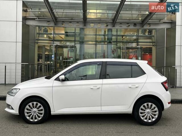 Білий Шкода Фабія, об'ємом двигуна 1 л та пробігом 165 тис. км за 8273 $, фото 8 на Automoto.ua