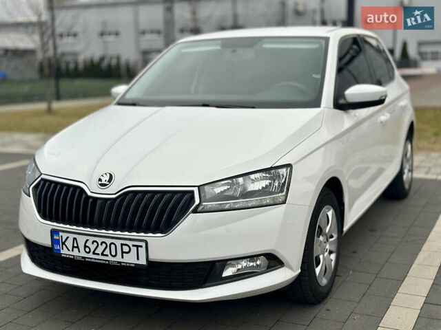 Белый Шкода Фабия, объемом двигателя 1 л и пробегом 131 тыс. км за 8499 $, фото 9 на Automoto.ua