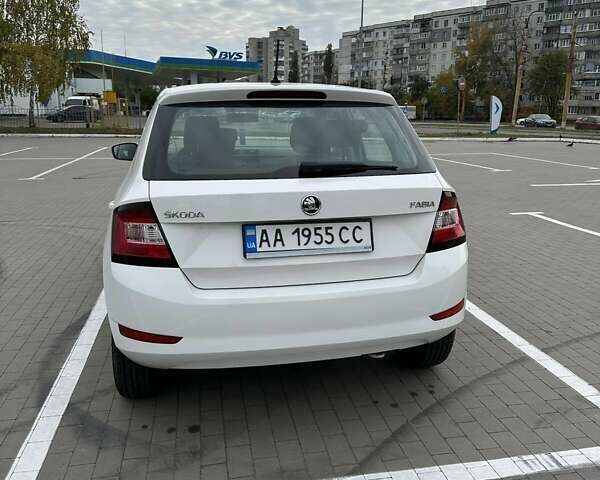Шкода Фабия 2019 в Сумах на Automoto.ua Белый Шкода Фабия, объемом двигателя 1 л и пробегом 100 тыс. км за 8000 $, фото 1 на Automoto.ua