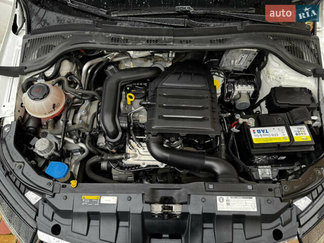 Білий Шкода Фабія, об'ємом двигуна 1 л та пробігом 95 тис. км за 8800 $, фото 19 на Automoto.ua