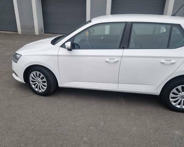 Білий Шкода Фабія, об'ємом двигуна 1 л та пробігом 106 тис. км за 8400 $, фото 9 на Automoto.ua