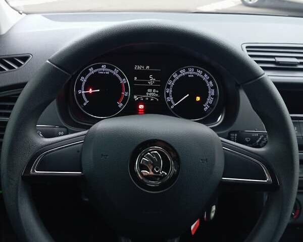 Белый Шкода Фабия, объемом двигателя 1 л и пробегом 94 тыс. км за 8200 $, фото 13 на Automoto.ua