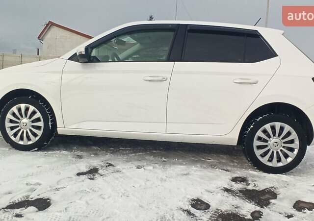Білий Шкода Фабія, об'ємом двигуна 1 л та пробігом 98 тис. км за 8500 $, фото 12 на Automoto.ua