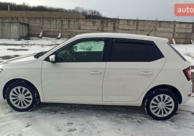 Білий Шкода Фабія, об'ємом двигуна 1 л та пробігом 98 тис. км за 8500 $, фото 4 на Automoto.ua
