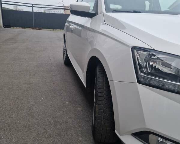 Білий Шкода Фабія, об'ємом двигуна 1 л та пробігом 106 тис. км за 8400 $, фото 11 на Automoto.ua