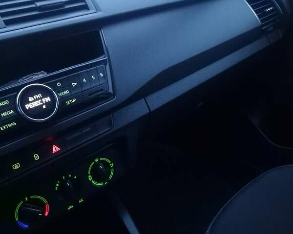 Білий Шкода Фабія, об'ємом двигуна 1 л та пробігом 106 тис. км за 8400 $, фото 27 на Automoto.ua