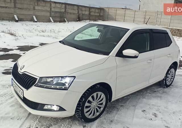 Білий Шкода Фабія, об'ємом двигуна 1 л та пробігом 98 тис. км за 8500 $, фото 5 на Automoto.ua
