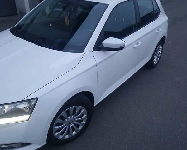 Білий Шкода Фабія, об'ємом двигуна 1 л та пробігом 106 тис. км за 8400 $, фото 48 на Automoto.ua