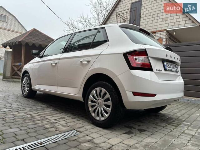 Белый Шкода Фабия, объемом двигателя 1 л и пробегом 103 тыс. км за 8700 $, фото 6 на Automoto.ua