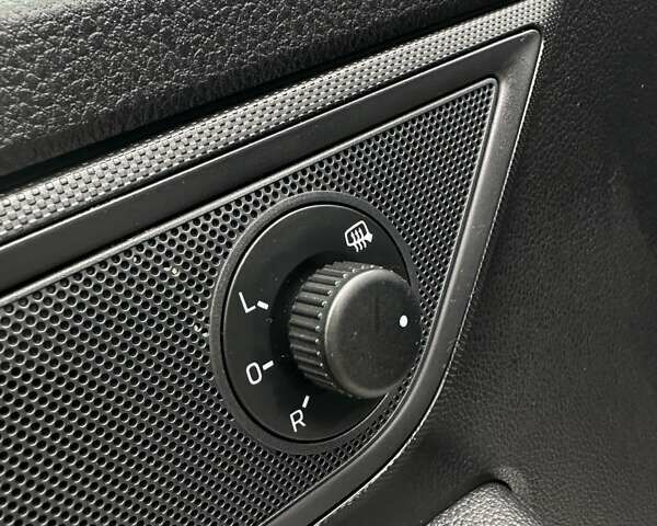 Белый Шкода Фабия, объемом двигателя 1 л и пробегом 120 тыс. км за 8300 $, фото 23 на Automoto.ua