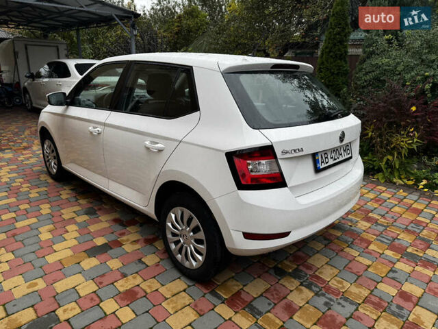 Білий Шкода Фабія, об'ємом двигуна 1 л та пробігом 95 тис. км за 8800 $, фото 6 на Automoto.ua