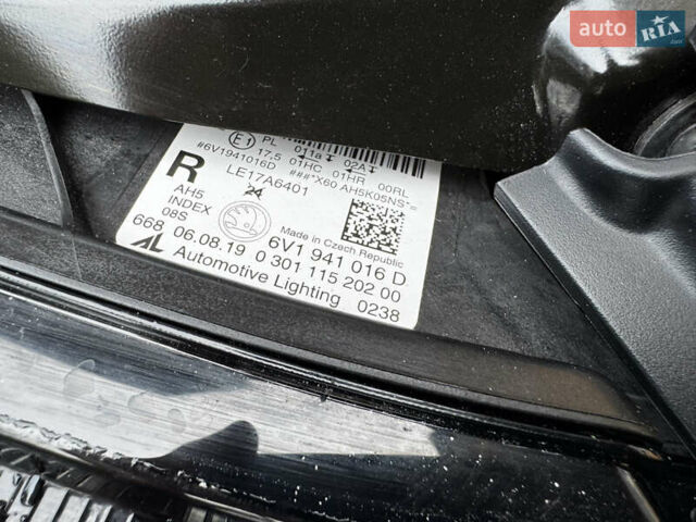 Білий Шкода Фабія, об'ємом двигуна 1 л та пробігом 95 тис. км за 8800 $, фото 17 на Automoto.ua