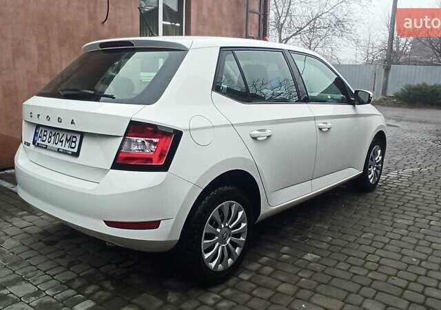 Белый Шкода Фабия, объемом двигателя 1 л и пробегом 92 тыс. км за 8700 $, фото 7 на Automoto.ua