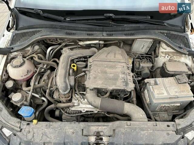 Шкода Фабия 2019 в Сумах на Automoto.ua Белый Шкода Фабия, объемом двигателя 1 л и пробегом 100 тыс. км за 8000 $, фото 10 на Automoto.ua