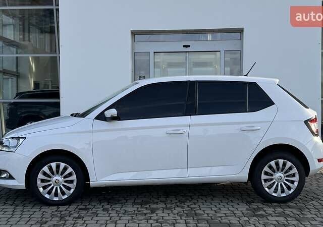 Белый Шкода Фабия, объемом двигателя 1 л и пробегом 146 тыс. км за 8880 $, фото 10 на Automoto.ua
