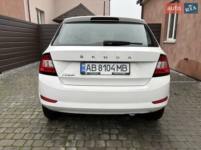 Белый Шкода Фабия, объемом двигателя 1 л и пробегом 103 тыс. км за 8700 $, фото 5 на Automoto.ua