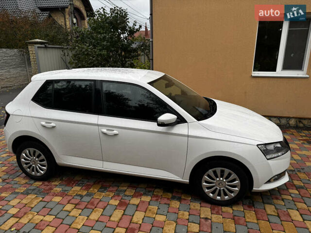 Білий Шкода Фабія, об'ємом двигуна 1 л та пробігом 95 тис. км за 8800 $, фото 3 на Automoto.ua