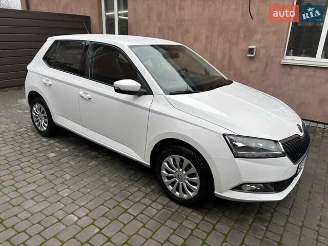 Белый Шкода Фабия, объемом двигателя 1 л и пробегом 103 тыс. км за 8700 $, фото 10 на Automoto.ua