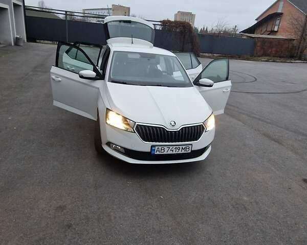 Білий Шкода Фабія, об'ємом двигуна 1 л та пробігом 106 тис. км за 8400 $, фото 56 на Automoto.ua