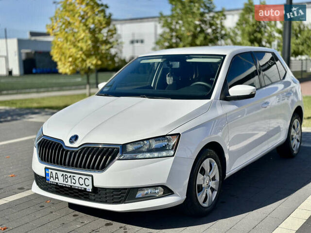 Белый Шкода Фабия, объемом двигателя 1 л и пробегом 139 тыс. км за 8400 $, фото 20 на Automoto.ua