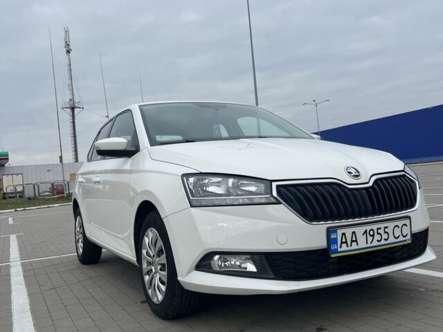 Шкода Фабия 2019 в Сумах на Automoto.ua Белый Шкода Фабия, объемом двигателя 1 л и пробегом 100 тыс. км за 7800 $, фото 1 на Automoto.ua