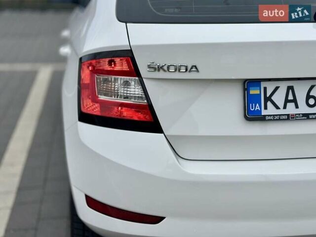 Білий Шкода Фабія, об'ємом двигуна 1 л та пробігом 176 тис. км за 8600 $, фото 31 на Automoto.ua