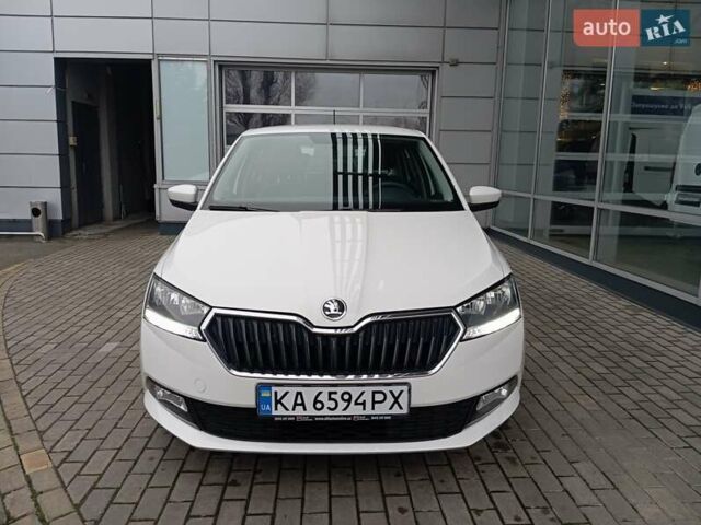 Белый Шкода Фабия, объемом двигателя 1 л и пробегом 94 тыс. км за 8200 $, фото 2 на Automoto.ua