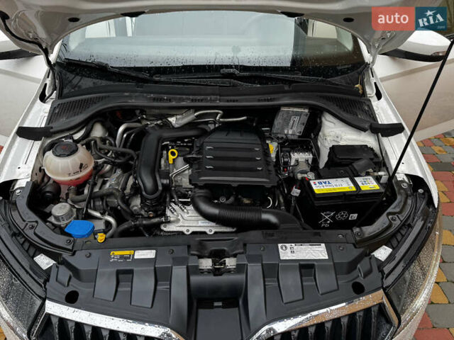Білий Шкода Фабія, об'ємом двигуна 1 л та пробігом 95 тис. км за 8800 $, фото 16 на Automoto.ua