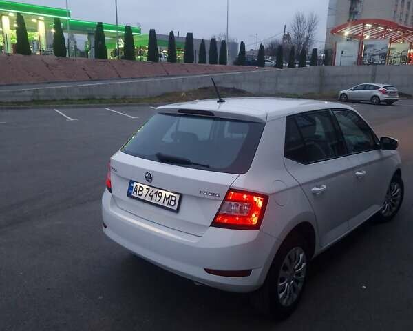 Білий Шкода Фабія, об'ємом двигуна 1 л та пробігом 106 тис. км за 8400 $, фото 50 на Automoto.ua