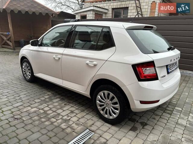 Белый Шкода Фабия, объемом двигателя 1 л и пробегом 103 тыс. км за 8700 $, фото 7 на Automoto.ua