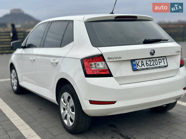 Белый Шкода Фабия, объемом двигателя 1 л и пробегом 131 тыс. км за 8499 $, фото 17 на Automoto.ua
