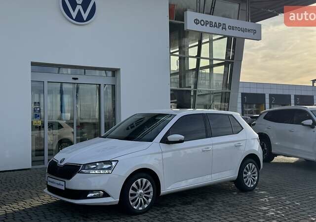 Белый Шкода Фабия, объемом двигателя 1 л и пробегом 146 тыс. км за 8880 $, фото 12 на Automoto.ua