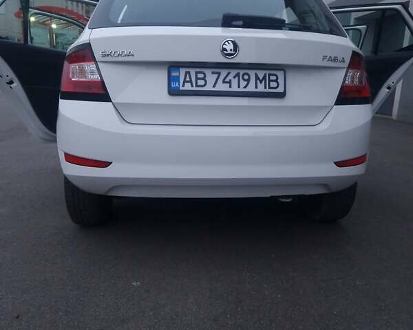 Білий Шкода Фабія, об'ємом двигуна 1 л та пробігом 106 тис. км за 8400 $, фото 40 на Automoto.ua