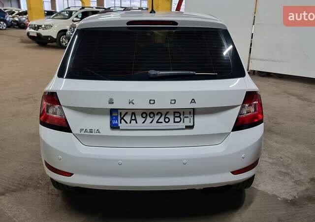 Белый Шкода Фабия, объемом двигателя 1 л и пробегом 101 тыс. км за 9500 $, фото 13 на Automoto.ua