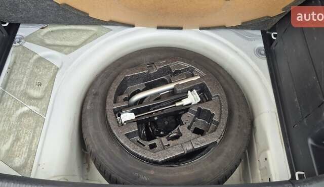 Белый Шкода Фабия, объемом двигателя 1 л и пробегом 93 тыс. км за 9300 $, фото 14 на Automoto.ua