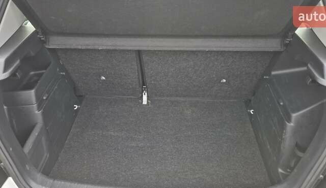 Белый Шкода Фабия, объемом двигателя 1 л и пробегом 93 тыс. км за 9300 $, фото 17 на Automoto.ua