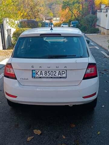 Белый Шкода Фабия, объемом двигателя 1 л и пробегом 87 тыс. км за 9800 $, фото 8 на Automoto.ua