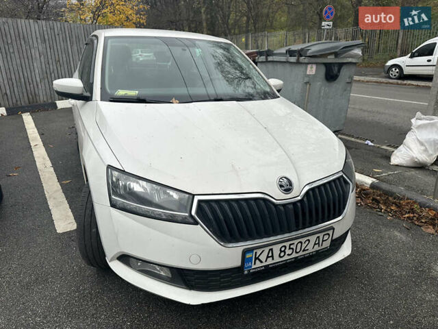 Белый Шкода Фабия, объемом двигателя 1 л и пробегом 88 тыс. км за 9700 $, фото 2 на Automoto.ua