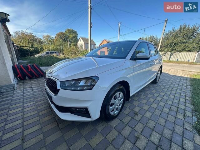 Білий Шкода Фабія, об'ємом двигуна 1 л та пробігом 3 тис. км за 16700 $, фото 1 на Automoto.ua