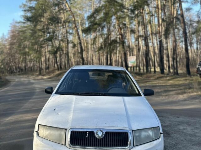 Білий Шкода Фабія, об'ємом двигуна 1.4 л та пробігом 333 тис. км за 1350 $, фото 2 на Automoto.ua